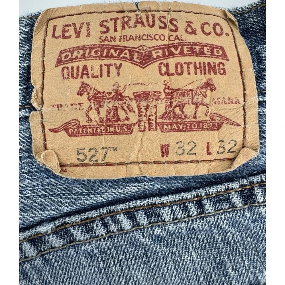 Levi's 527 Women's High Rise Cut Off Blue Denim Shorts Distressed Size 32W